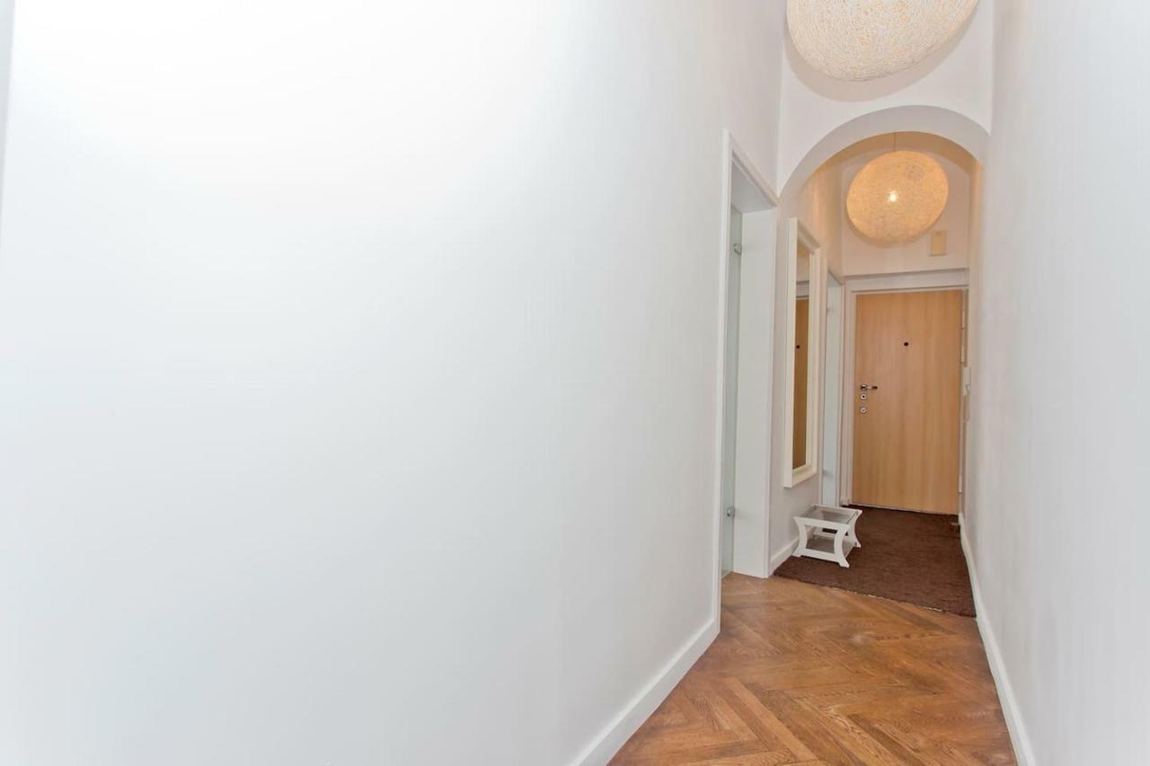 Luxury And Comfortable- Golden Apartments- Royal Street ורשה מראה חיצוני תמונה